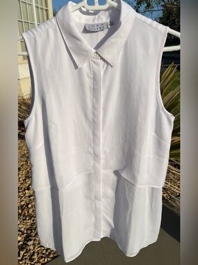 NEW Joan Rivers Sleeveless Blouse